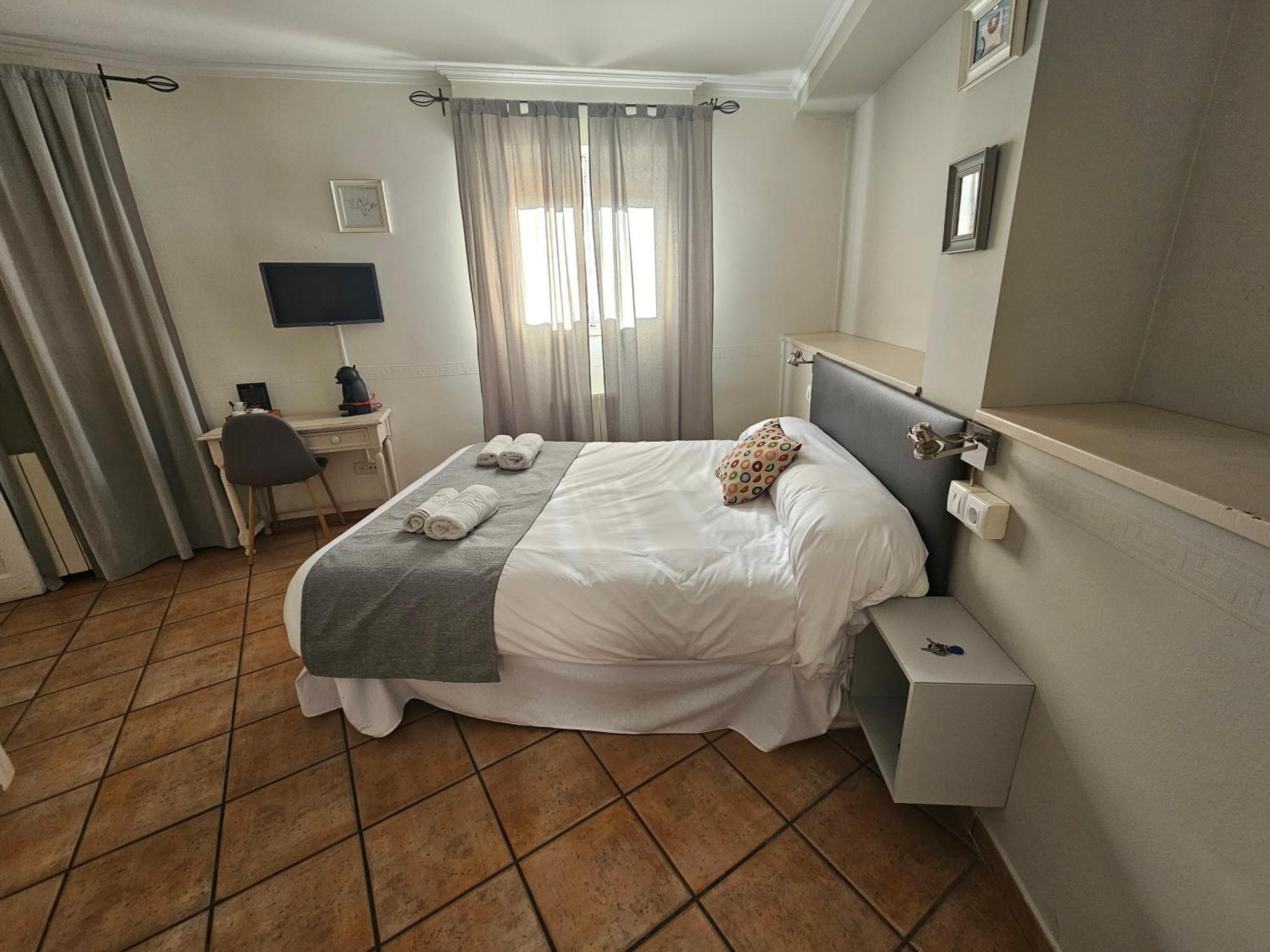 Hostal La Campana Toledo Dış mekan fotoğraf